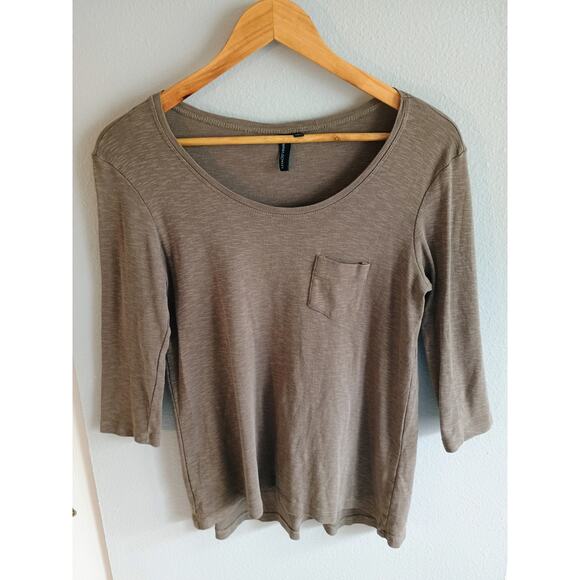 Cynthia rowly Tops - Cynthia rowly 3/4 sleeve pocket tshirt women's small neutral